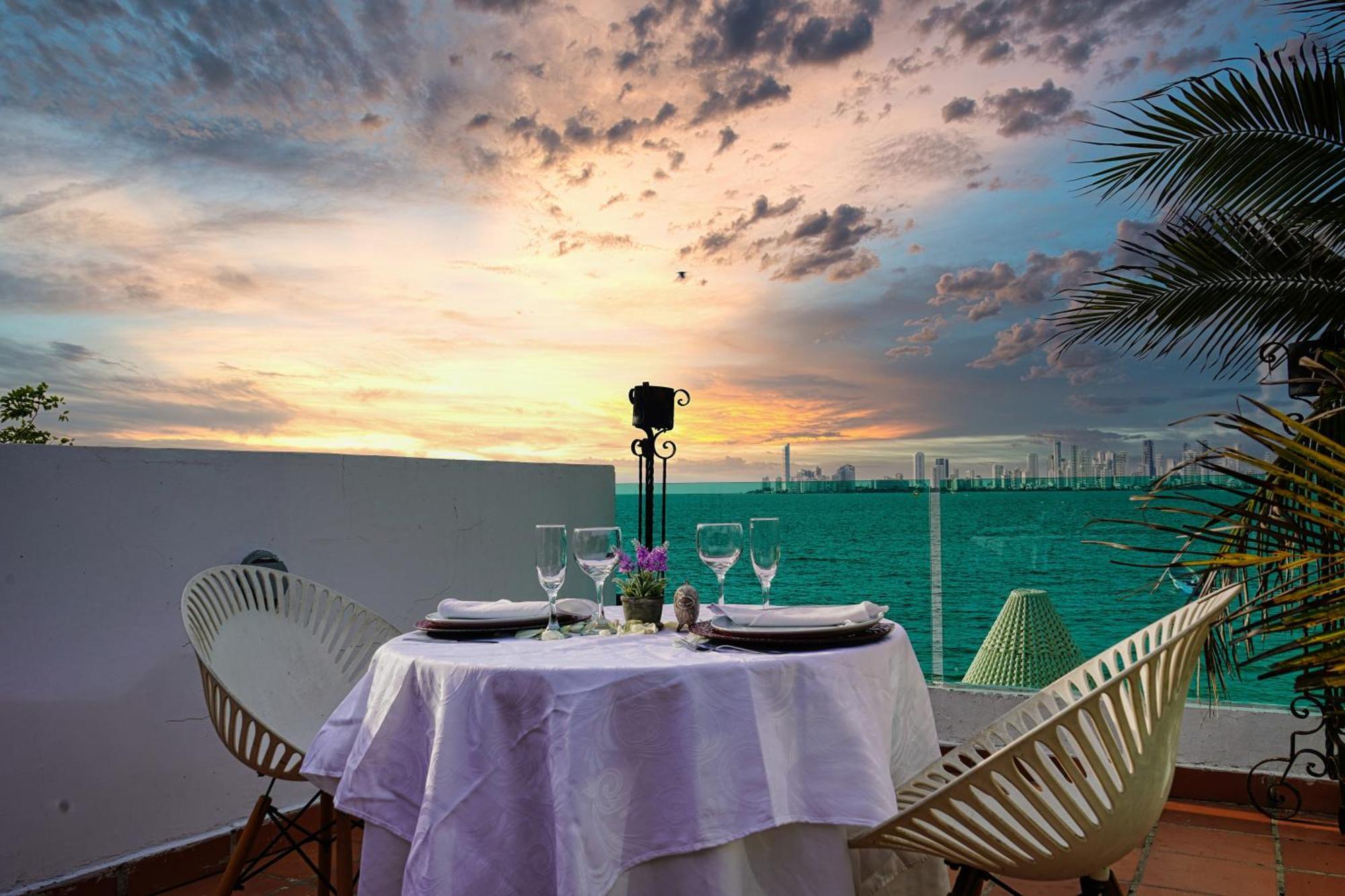 Tropical Hotel
